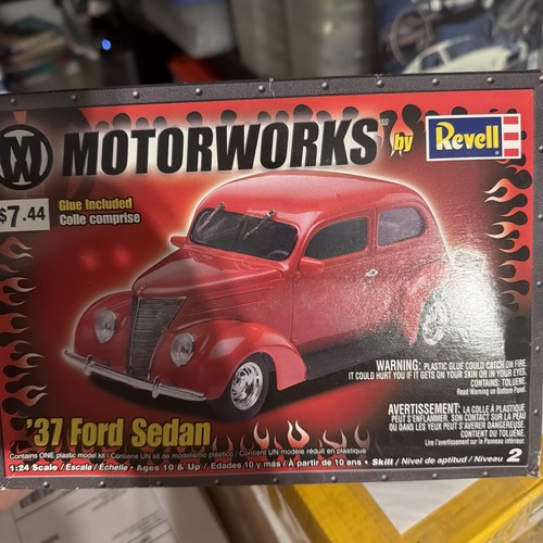 Revell 2004 motorworks - revell,
